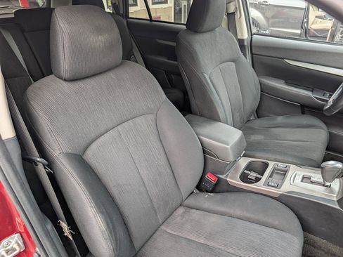 Used 2014 Subaru Outback 2.5i Premium image 18
