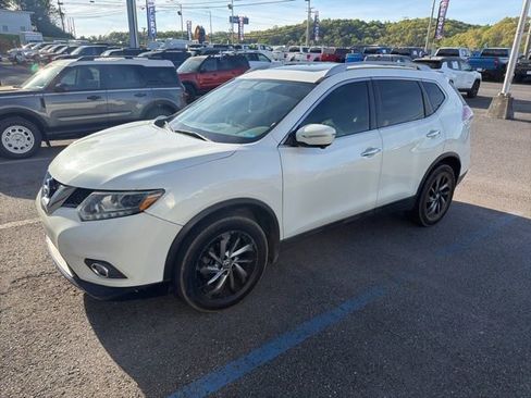 Used 2015 Nissan Rogue SL w/ SL Premium Package image 1