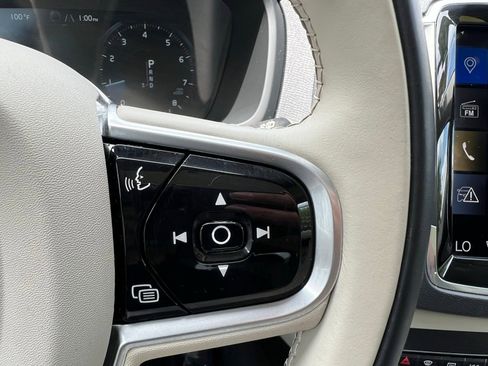 Used 2020 Volvo XC90 T5 Momentum w/ Protection Package Premier FWD image 33