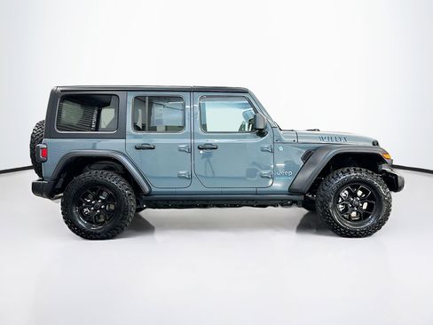 Used 2025 Jeep Wrangler Willys image 10