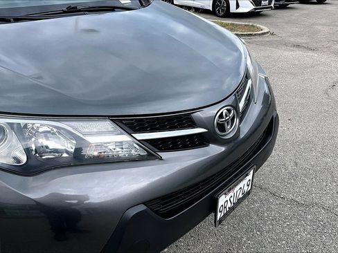 Used 2015 Toyota RAV4 XLE FWD image 33