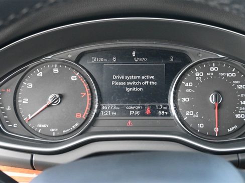 Used 2023 Audi Q5 2.0T Premium w/ Convenience Package image 8