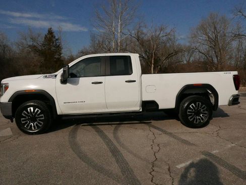 Used 2023 GMC Sierra 2500 Pro w/ Convenience Package image 2