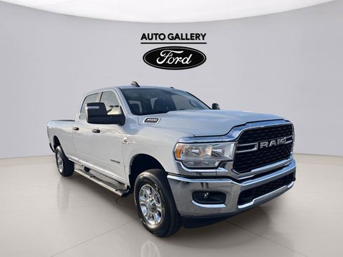 Used 2023 RAM 3500 Big Horn w/ Level 1 Equipment Group AWD/4WD image 3