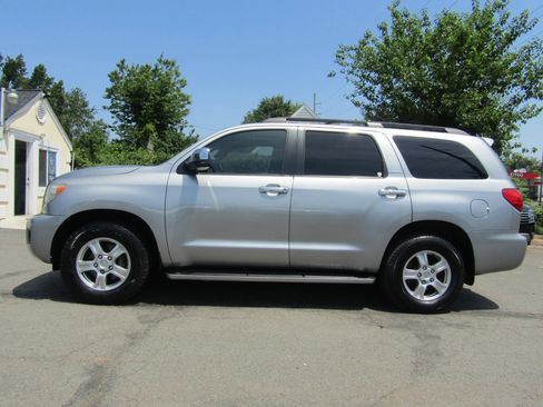 Used 2008 Toyota Sequoia Limited AWD/4WD image 4