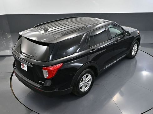 Used 2023 Ford Explorer XLT AWD/4WD image 57