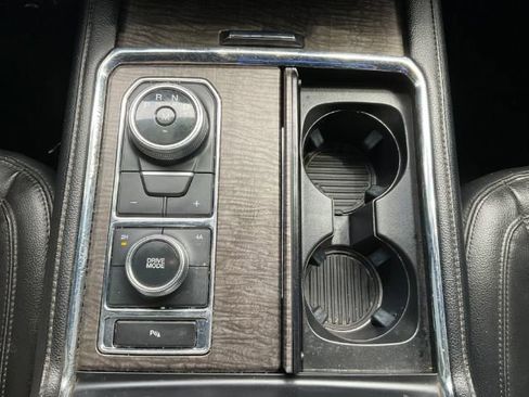 Used 2021 Ford Expedition Limited AWD/4WD image 36