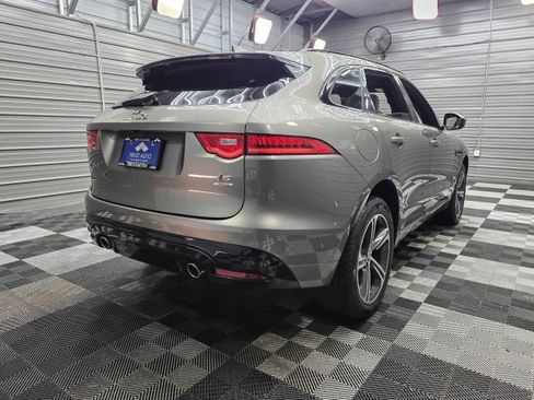 Used 2019 Jaguar F-PACE S AWD/4WD image 5