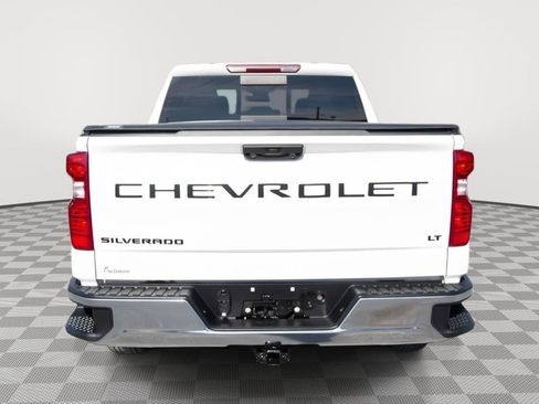 Used 2023 Chevrolet Silverado 1500 LT w/ Leather Package AWD/4WD image 6