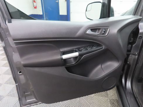 Used 2018 Ford Transit Connect XLT image 52