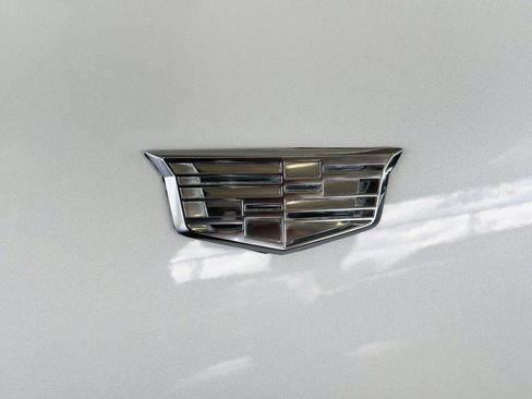 Used 2024 Cadillac XT6 Sport AWD/4WD image 5