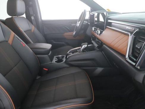 Used 2024 GMC Canyon AT4 w/ Technology Package AWD/4WD image 29
