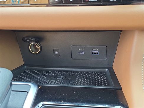 New 2025 Nissan Pathfinder Platinum w/ Black Appearance Package image 29