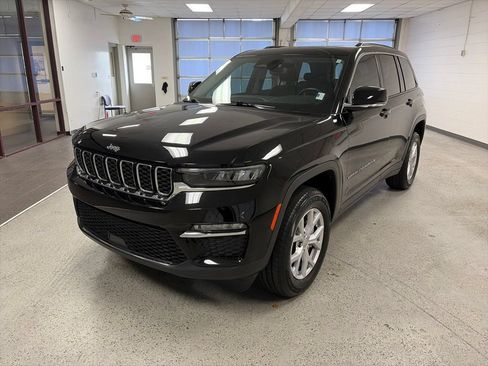 Certified 2022 Jeep Grand Cherokee Limited AWD/4WD image 6