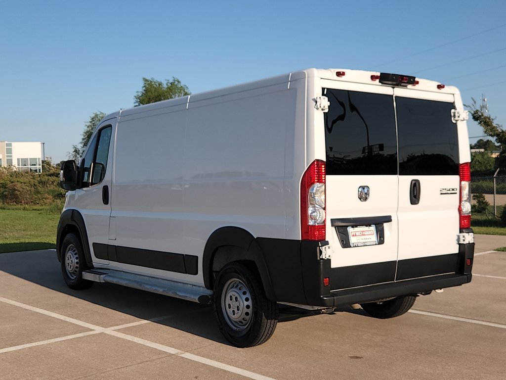 Used 2025 RAM ProMaster 2500 w/ U-Haul Equipment Group FWD image 7