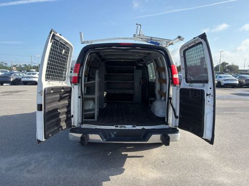Used 2019 Chevrolet Express 2500 w/ Driver Convenience Package RWD image 5