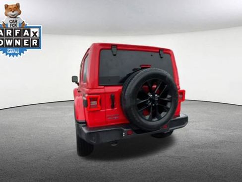 Used 2025 Jeep Wrangler Unlimited Sahara w/ Safety Group AWD/4WD image 8