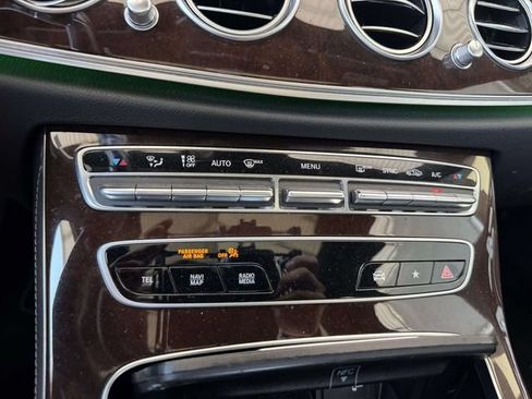 Used 2022 Mercedes-Benz E 350 4MATIC Sedan image 33