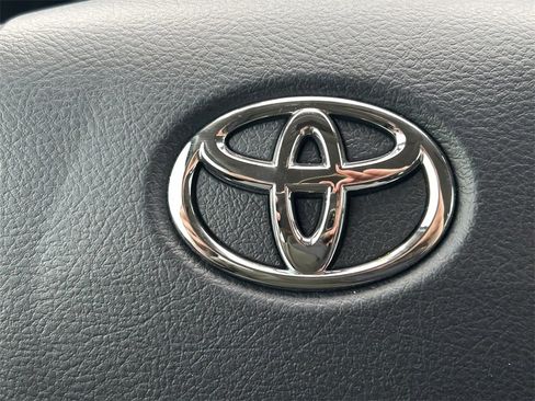 Used 2023 Toyota Tacoma SR image 32