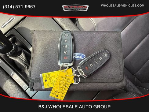 Used 2017 Ford Taurus SEL w/ Equipment Group 201A image 27