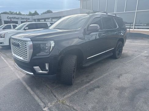 Used 2021 GMC Yukon Denali w/ LPO, Illumination Package AWD/4WD image 2