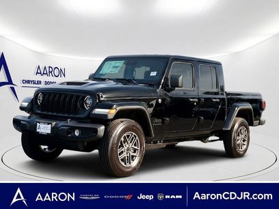 New 2026 Jeep Gladiator Sport