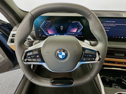 Used 2025 BMW 330i Sedan w/ Premium Package RWD image 11