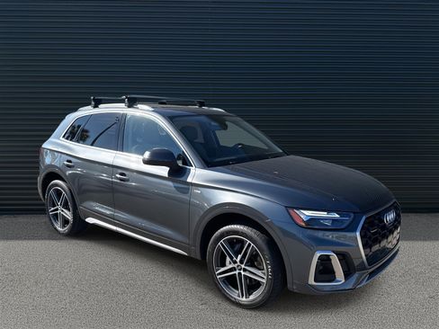 Used 2021 Audi Q5 e Premium Plus w/ Premium Plus Package image 8