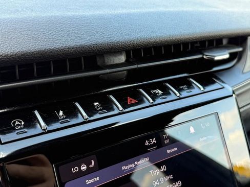 Used 2024 Jeep Grand Cherokee L Laredo image 33