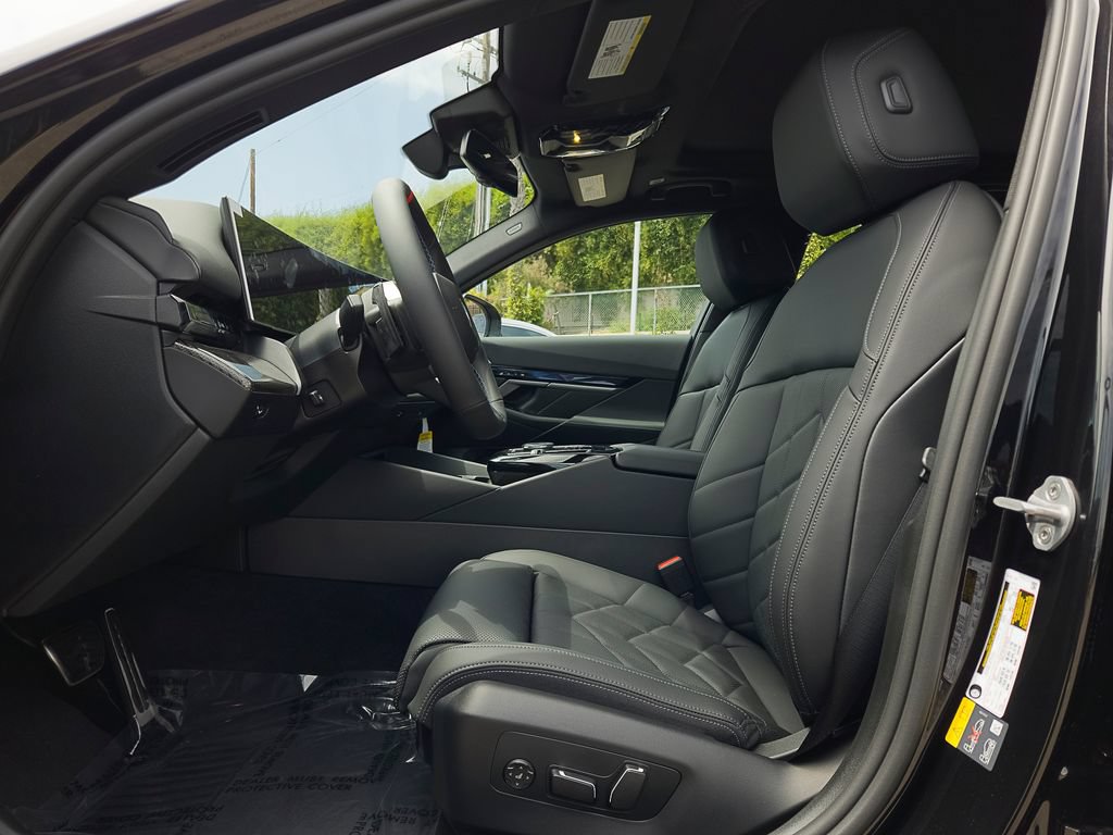 New 2026 BMW i5 M60 AWD/4WD image 8