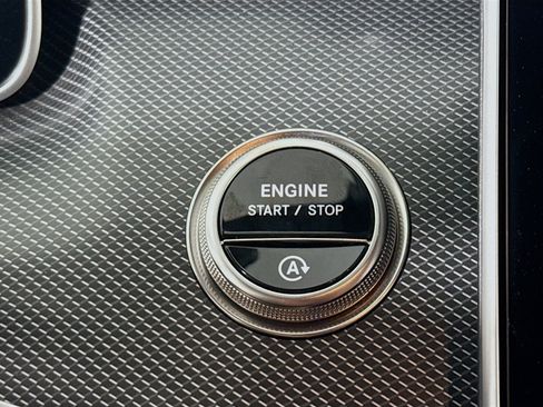 Used 2024 Mercedes-Benz CLE 300 4MATIC Coupe image 21