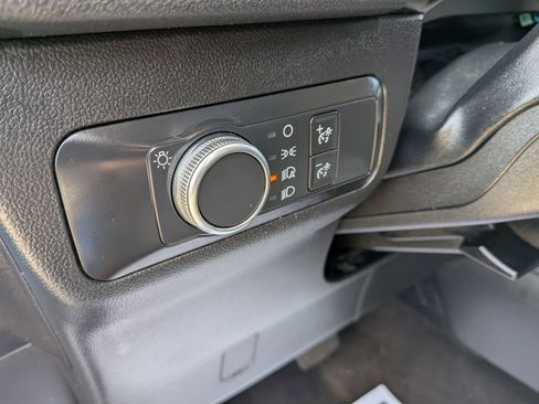 Used 2020 Ford Escape SE FWD image 41