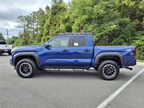 New 2025 Toyota Tacoma TRD Off-Road image 6