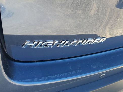 Used 2015 Toyota Highlander Limited Platinum AWD/4WD image 29