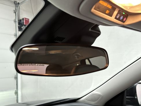 Used 2025 Chevrolet Trax LT FWD image 28
