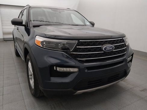 Used 2022 Ford Explorer XLT w/ Equipment Group 202A RWD image 13