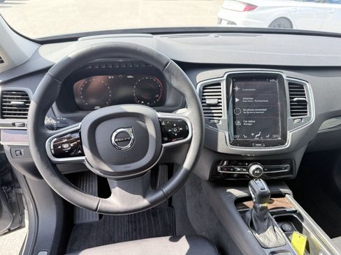 Used 2019 Volvo XC90 T6 Momentum w/ Advanced Package AWD/4WD image 12