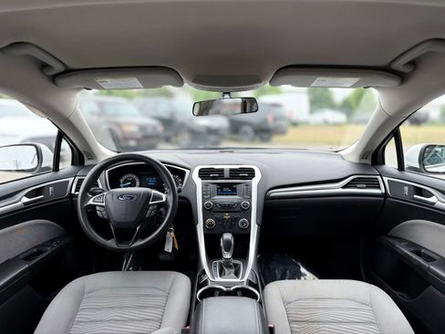 Used 2016 Ford Fusion S FWD image 2
