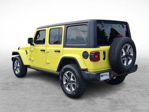 Used 2022 Jeep Wrangler Unlimited Sahara w/ Cold Weather Group AWD/4WD image 3