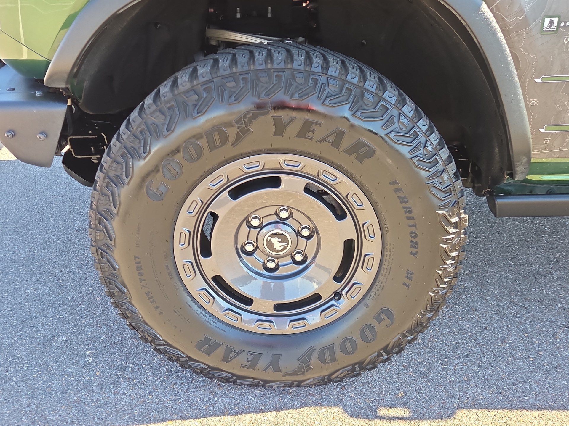 Used 2024 Ford Bronco Everglades AWD/4WD image 10