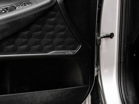 Used 2019 Hyundai Santa Fe SEL image 57