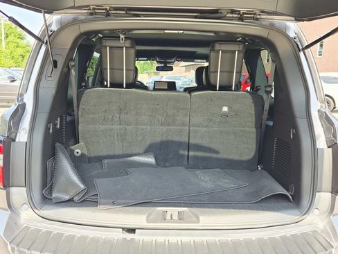 Used 2023 Nissan Armada SL w/ Midnight Edition Package AWD/4WD image 15
