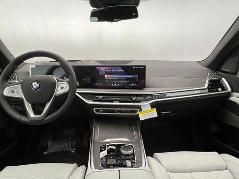 New 2026 BMW X7 xDrive40i AWD/4WD image 11