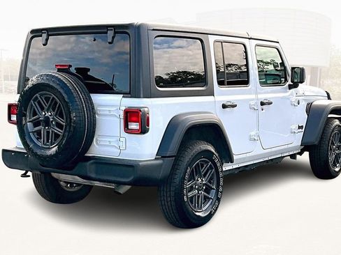 Used 2024 Jeep Wrangler Sport S image 6