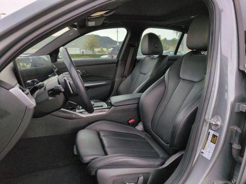 Certified 2024 BMW 330i Sedan w/ Premium Package image 16