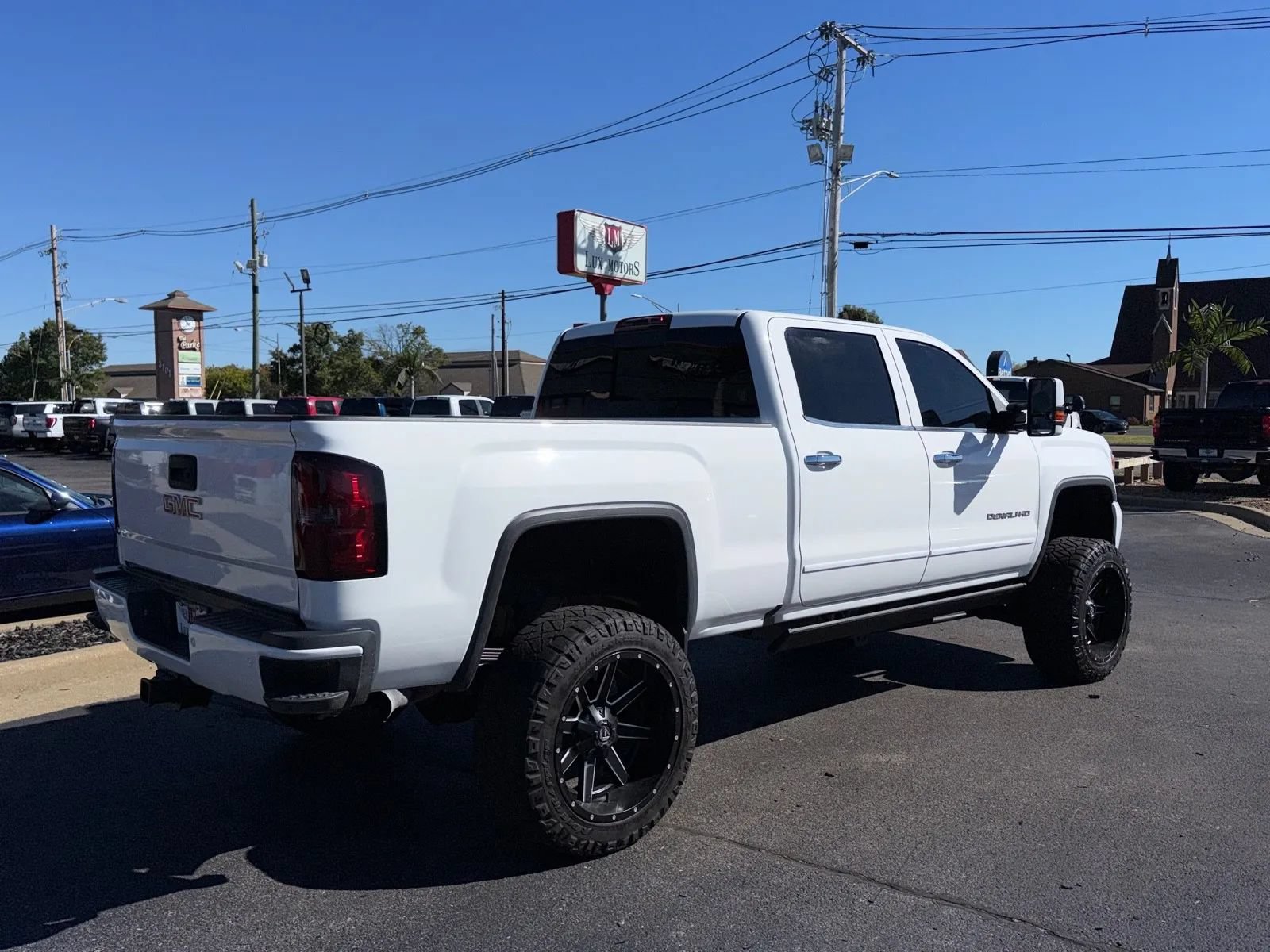 Used 2016 GMC Sierra 2500 Denali w/ Duramax Plus Package AWD/4WD image 7