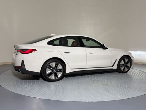 Used 2023 BMW i4 eDrive35 RWD image 8