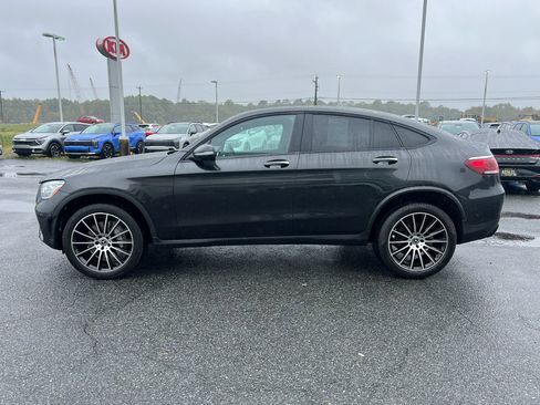 Used 2022 Mercedes-Benz GLC 300 4MATIC Coupe image 2