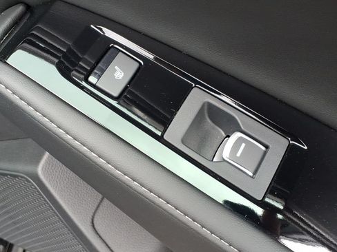 Used 2025 Honda Accord Touring image 13