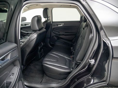 Used 2024 Ford Edge Titanium image 24